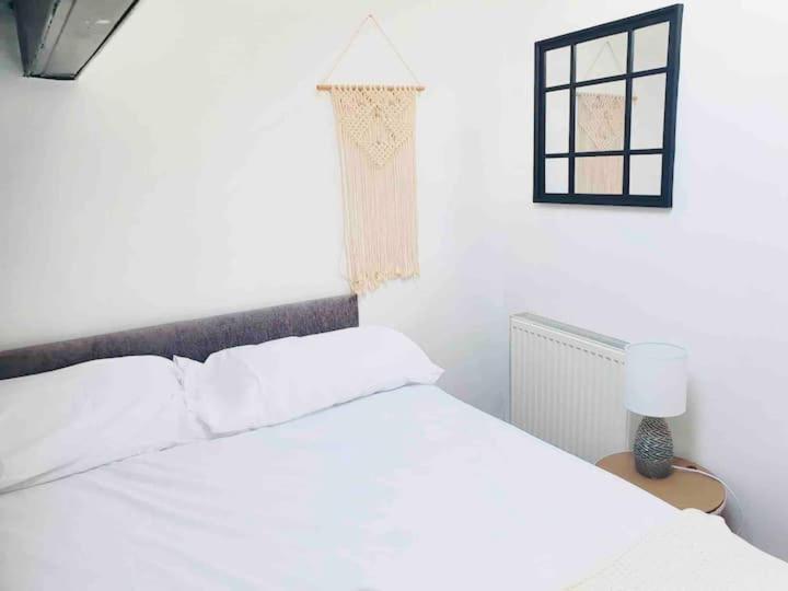 Cosy Top Floor Flat! Self Check-In & Free Parking Apartamento Blackpool Exterior foto